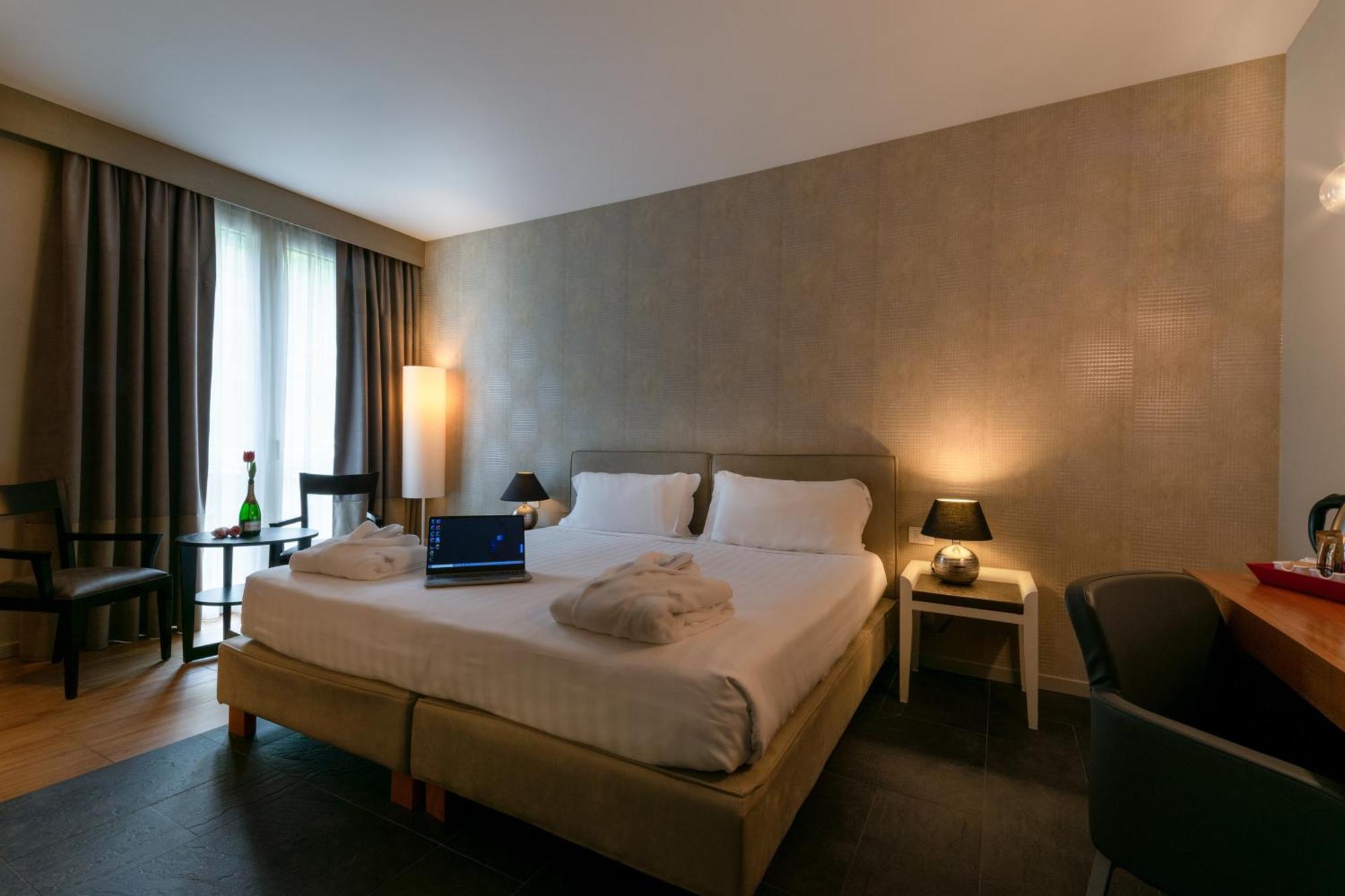 Admiral Park Hotel Τζόλα Πρεντόζα Εξωτερικό φωτογραφία